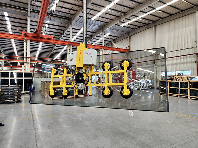 glass-vacuum-lifter-dubai.jpg